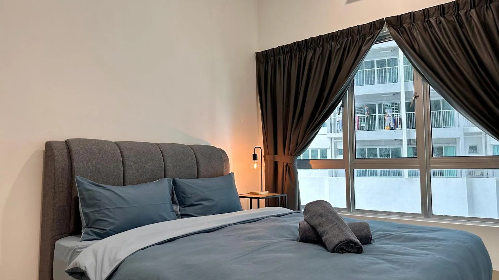 Razak City Residences, Sungai Besi By Rverse Suite Kuala Lumpur Malaysia
