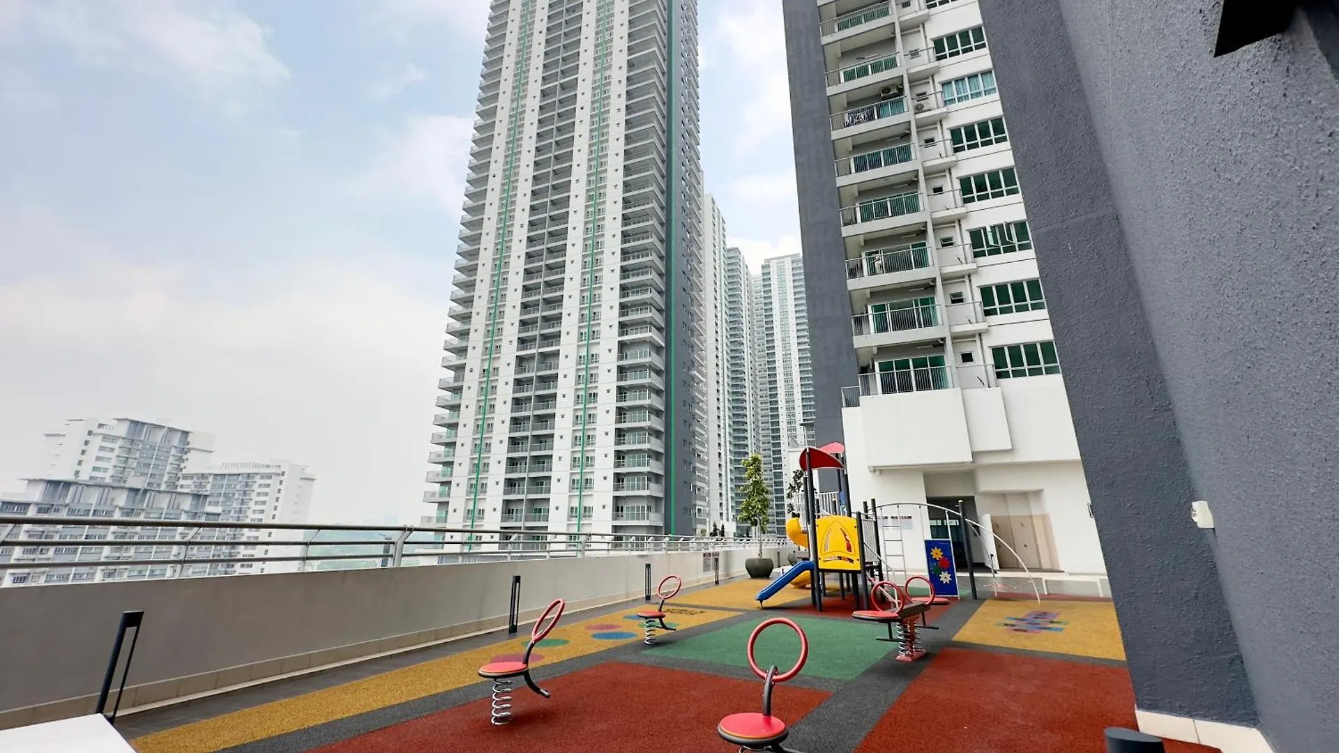 Apartment Razak City Residences, Sungai Besi By Rverse Suite Kuala Lumpur